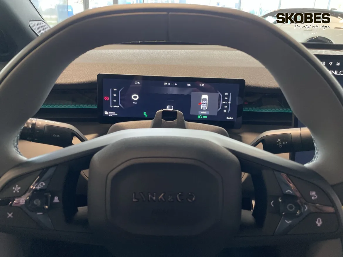 Lynk & Co 02 EV