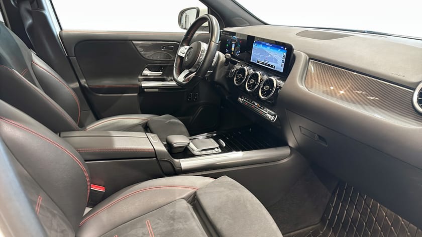 Bild 3 av Mercedes-Benz GLA 250 e AMG Line Dragkrok
