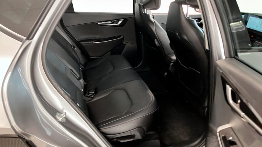 Bild 5 av Kia EV6 77.4 kWh AWD 325hk Plus 360° Värmare Drag Navi