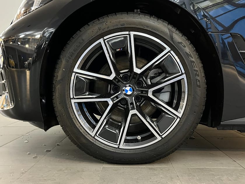 Bild 4 av BMW i4 eDrive40 Gran Coupé 4,95 ränta M Sport HiFi Drag Adptfarth.
