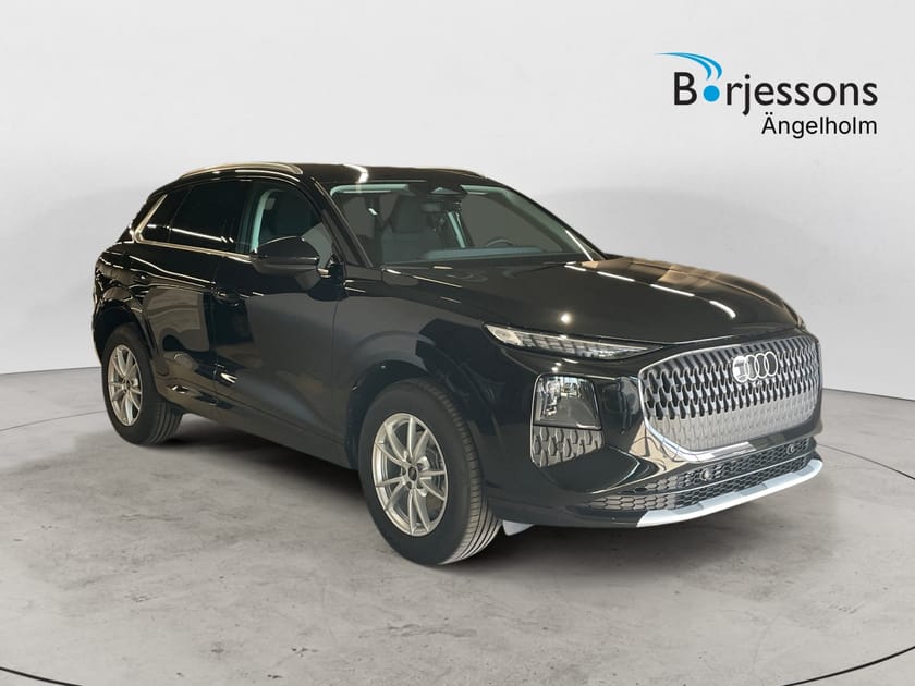 Bild 1 av Audi Q3 SUV TFSI 150 hk S TRONIC
