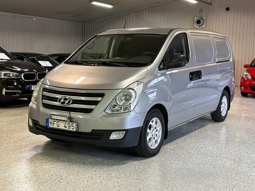 Bild 1 av Hyundai H-1 Cargo 2.5l CRDi Automat 170hk RWD S+V Däck ny-Servad