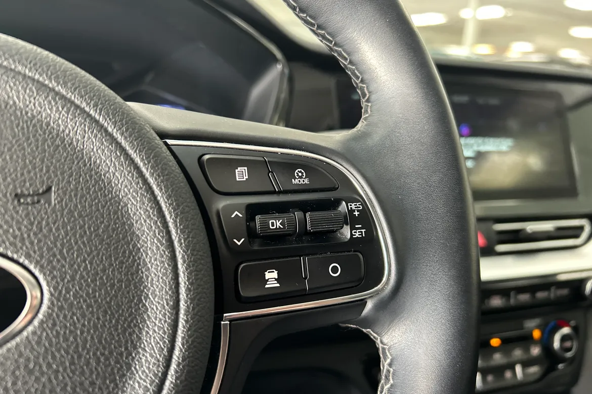 picture of a car