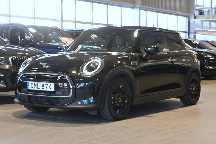 Bild 1 av MINI Cooper SE 32.6kWh Essential Navi Carplay