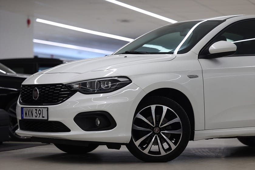 Bild 4 av Fiat Tipo 1.4 FIRE T-JET 120hk PDC B-Kamera Årsskatt 1284kr