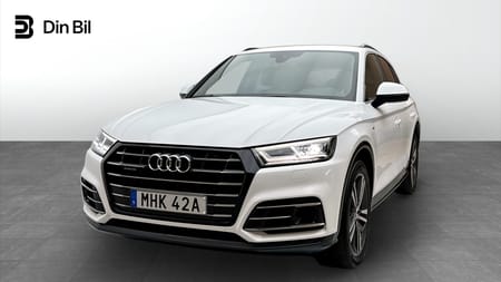 Audi Q5 55 TFSI e quattro 367HK Cockpit NAV Drag