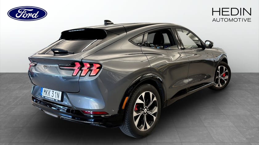 Bild 2 av Ford Mustang Mach-E Standard Range AWD Teknik paket +