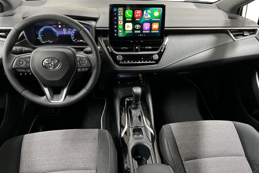 Bild 2 av Toyota COROLLA 1,8 HYBRID TOURING SPORTS STYLE 