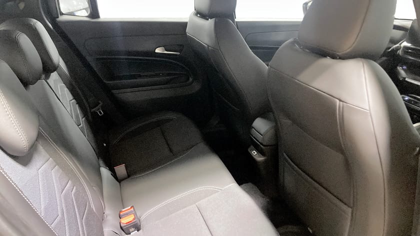Bild 5 av Jeep Avenger e-Hybrid Altitude 1.2T Hybrid Aut Pl 3695kr/ ink Service Försäkring