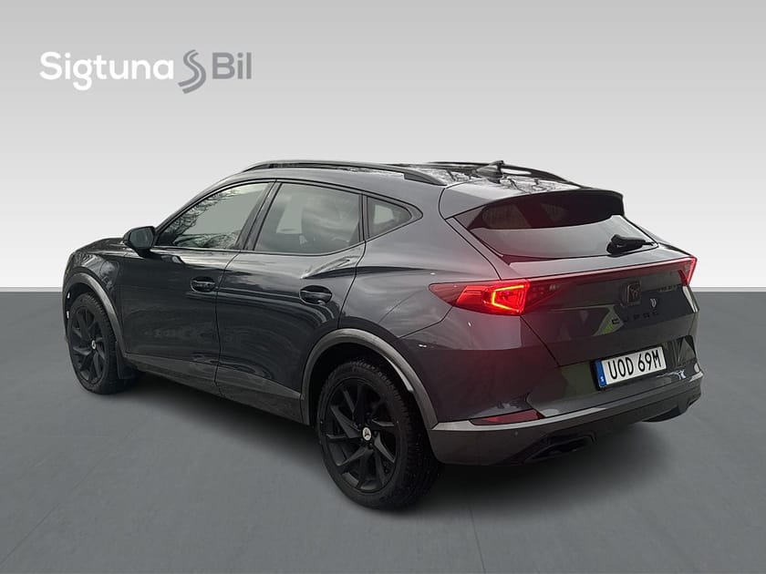 Bild 4 av CUPRA Formentor e-Hybrid / Värmare / Pano / Kamera / Drag