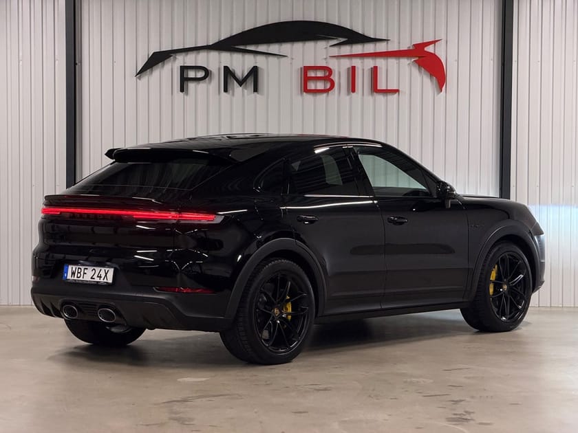 Bild 4 av Porsche Cayenne Turbo E-Hybrid Coupé / GT-Package / En-Ägare / Sv-Såld
