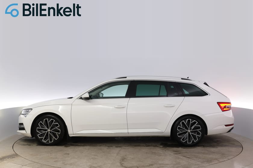 Bild 5 av Škoda Superb iV Combi 1.4 TSI DSG L&K Cockpit Läder Canton