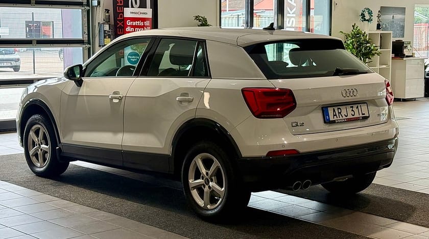 Bild 4 av Audi Q2 35 TFSI 150 hk/Offroad Edition/Ambition/Drag/Carplay