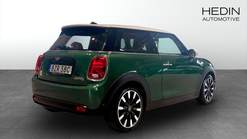 Bild 2 av MINI Cooper SE / Apple CarPlay / Backkamera / Harman Hardon ljudsystem