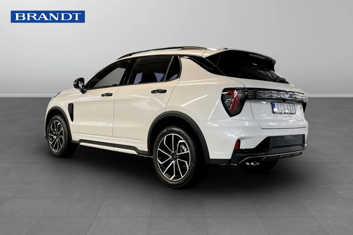 Lynk & Co 01 PHEV