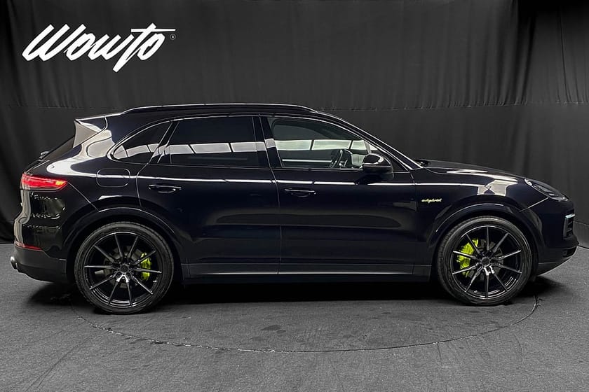 Bild 3 av Porsche Cayenne E-Hybrid 462HK /Burmester /PDCC/Pano/Se Spec