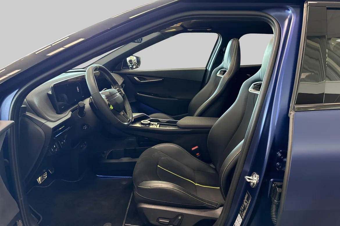 picture of a car