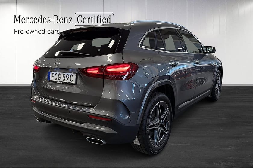 Bild 3 av Mercedes-Benz GLA 250 e AMG 360° Drag Rattvärme Panelbelysning Keyless
