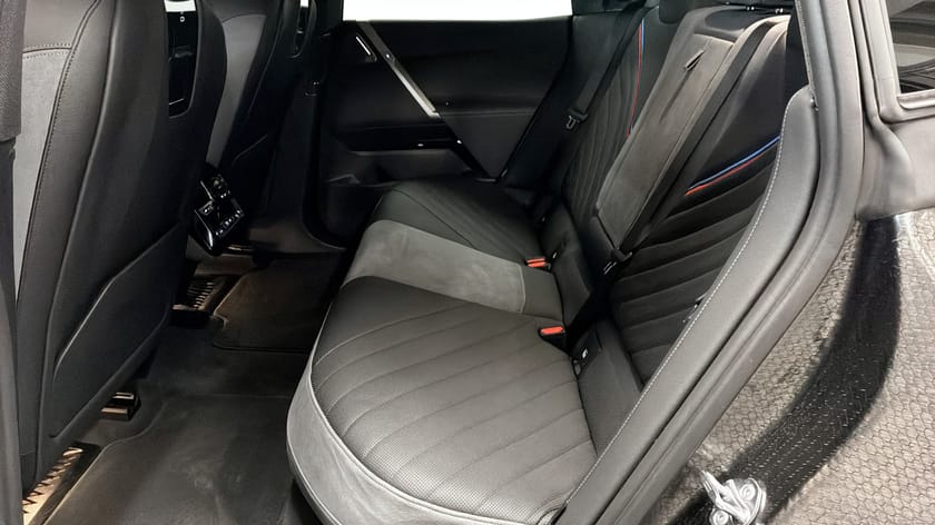 Bild 5 av BMW iX xDrive60 M Sport Soft Close Pano Sky B&W Ventilerade