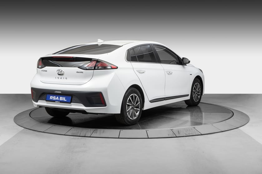 Bilde 4 av Hyundai Ioniq Electric Adaptive cruisekontroll, Ryggekamera, Varme ratt+++