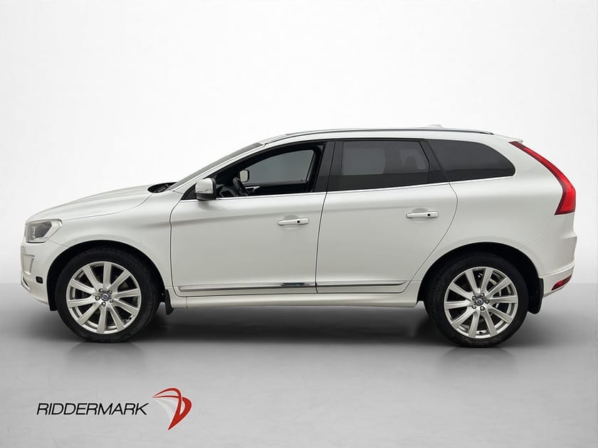 Bild 2 av Volvo XC60 D4 AWD Classic Summum VOC Pano H/K Drag Kamera