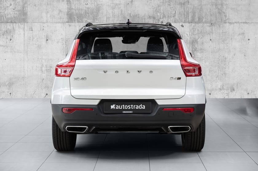 Bilde 5 av Volvo XC40 D4 AWD | R-Design | Soltak | Skinn | 360 |
