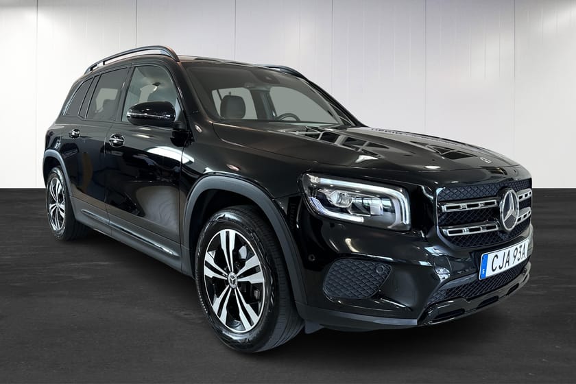 Bild 2 av Mercedes-Benz GLB 200 4MATIC Night / Multibeam / Burmester