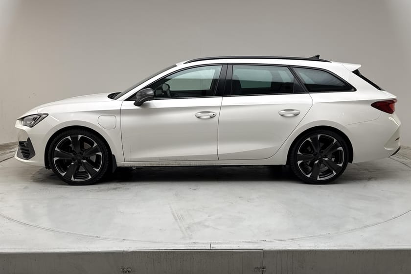 Bild 2 av CUPRA Leon Sportstourer e-Hybrid 1.4 Plug-in