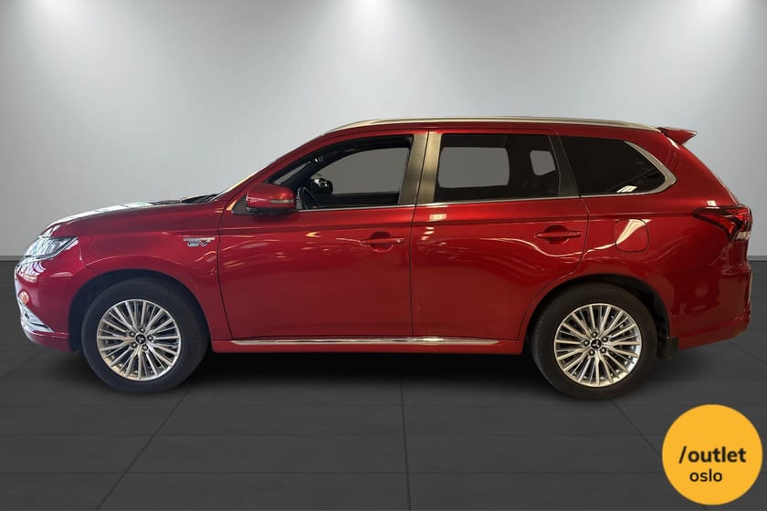 Bilde 2 av Mitsubishi Outlander PHEV Instyle+ 2,4 224hk / 360 kamera / Parkvarmer / H.feste