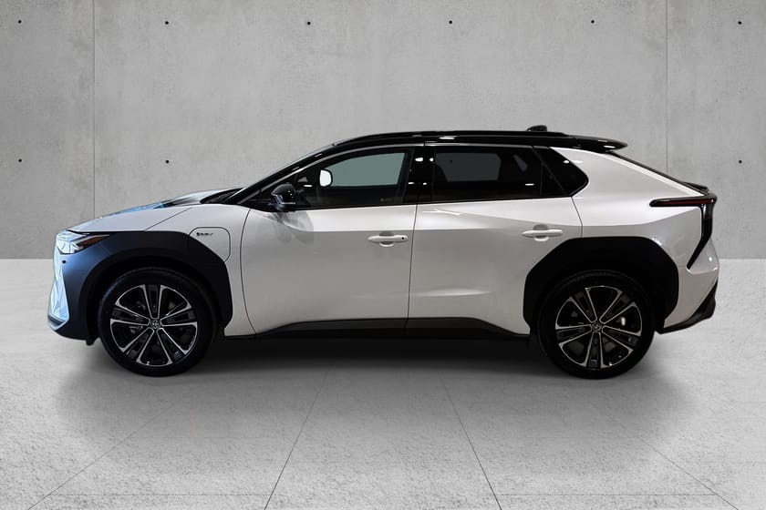 Bilde 3 av Toyota bZ4X Executive panorama