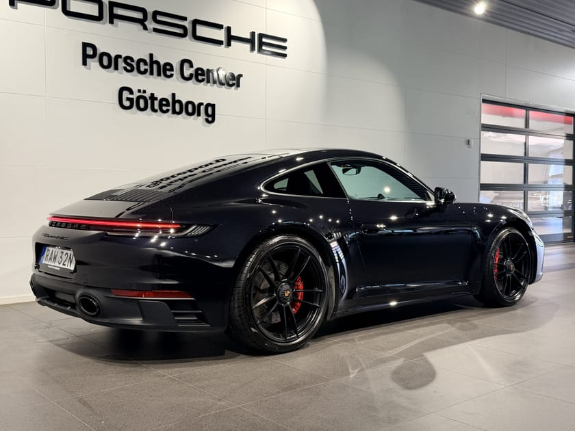 Bild 4 av Porsche 911 Carrera 4 GTS 