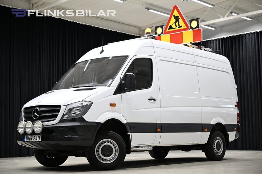 Bild 1 av Mercedes-Benz Sprinter 316 BlueTEC 4MATIC Skåpbil 163HK Automat|Drag|Värmare|UppvärmtSkåp