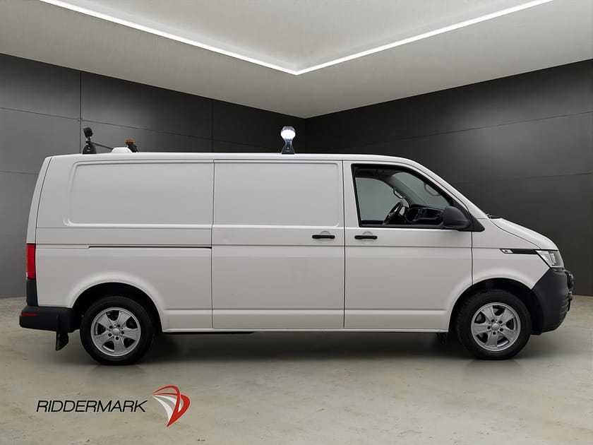 Bild 2 av Volkswagen Transporter L2 4M Värm Drag V-inredd 2xDörr Moms