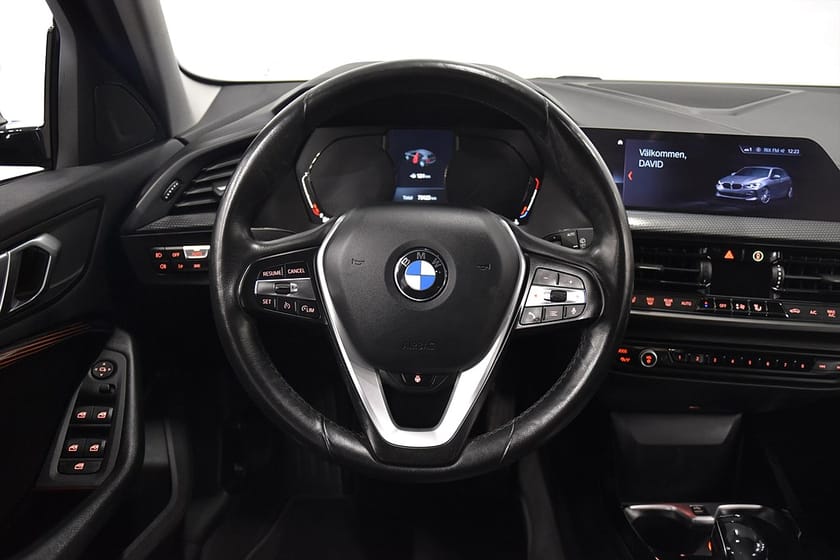 Bild 3 av BMW 118i Aut Sport line Rattvärme Nybes Pdc HiFi 140hk