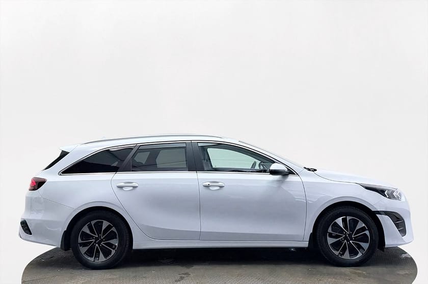 Bild 5 av Kia Ceed Sportswagon Plug-in Hybrid SW Advance Drag Navi Kamera Värmare Rattvärme