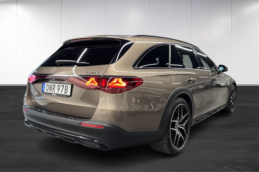 Bild 4 av Mercedes-Benz E 300 d e 4MATIC All-Terrain