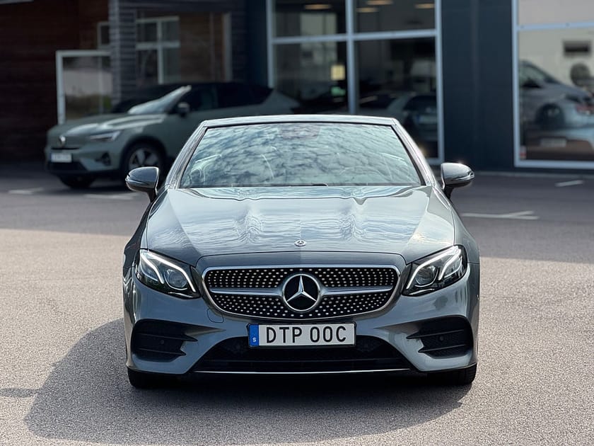 Bild 3 av Mercedes-Benz E 450 4MATIC Cabriolet AMG B-Kamera Navi Skinn Widescreen