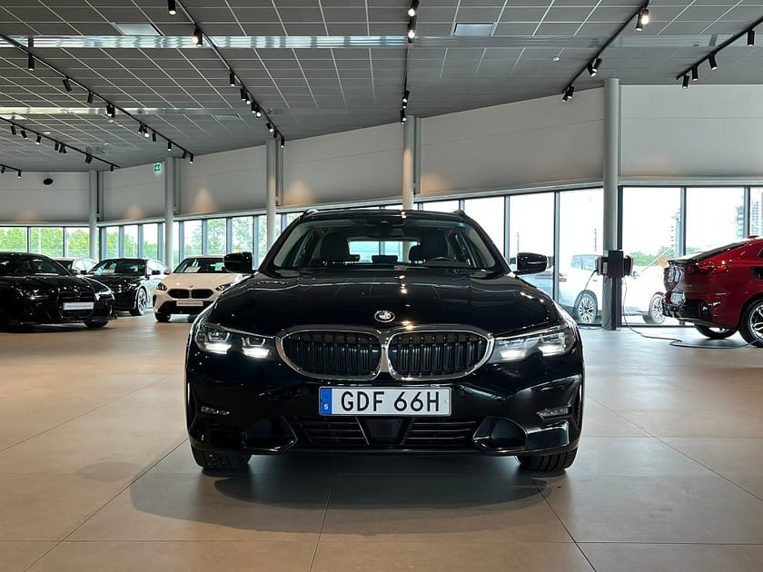 Bild 2 av BMW 330e xDrive Touring Adapt Frath Rattvärme Drag