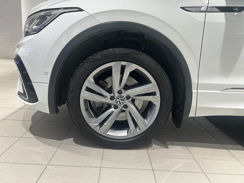 Bild 4 av Volkswagen Tiguan Allspace 7-sätes R-LINE 2.0 200hk 7-Sits|Drag|Värmare