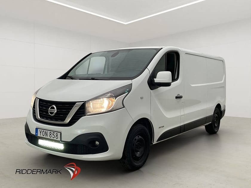 Bild 1 av Nissan NV300 Skåpbil 1.6dCi L2 Värmare Dragkrok 3-Sits B-Kamera Moms