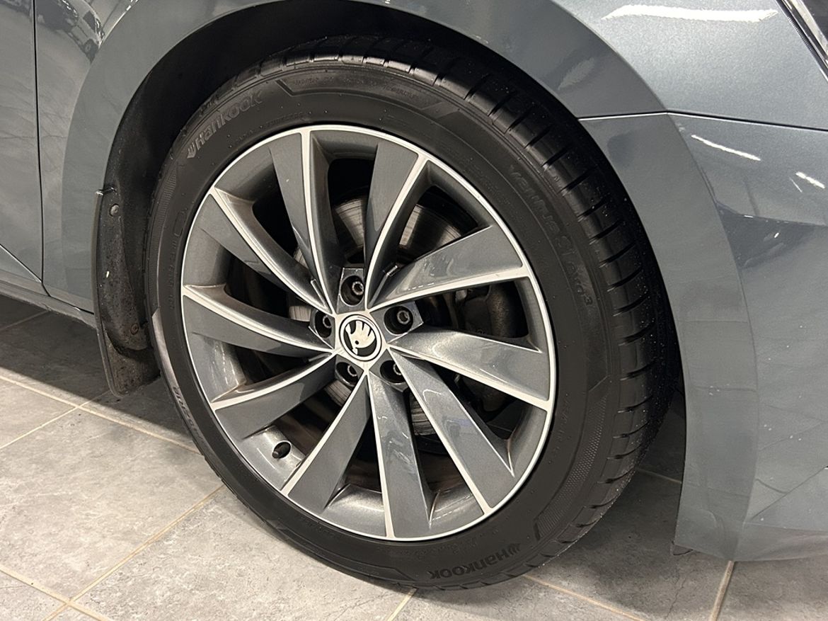 Škoda Škoda Superb Kombi — bild 3