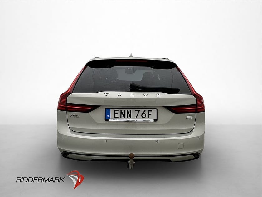 Bild 5 av Volvo V90 Recharge T6 AWD R-Design VOC Pano H/K 360° Skinn