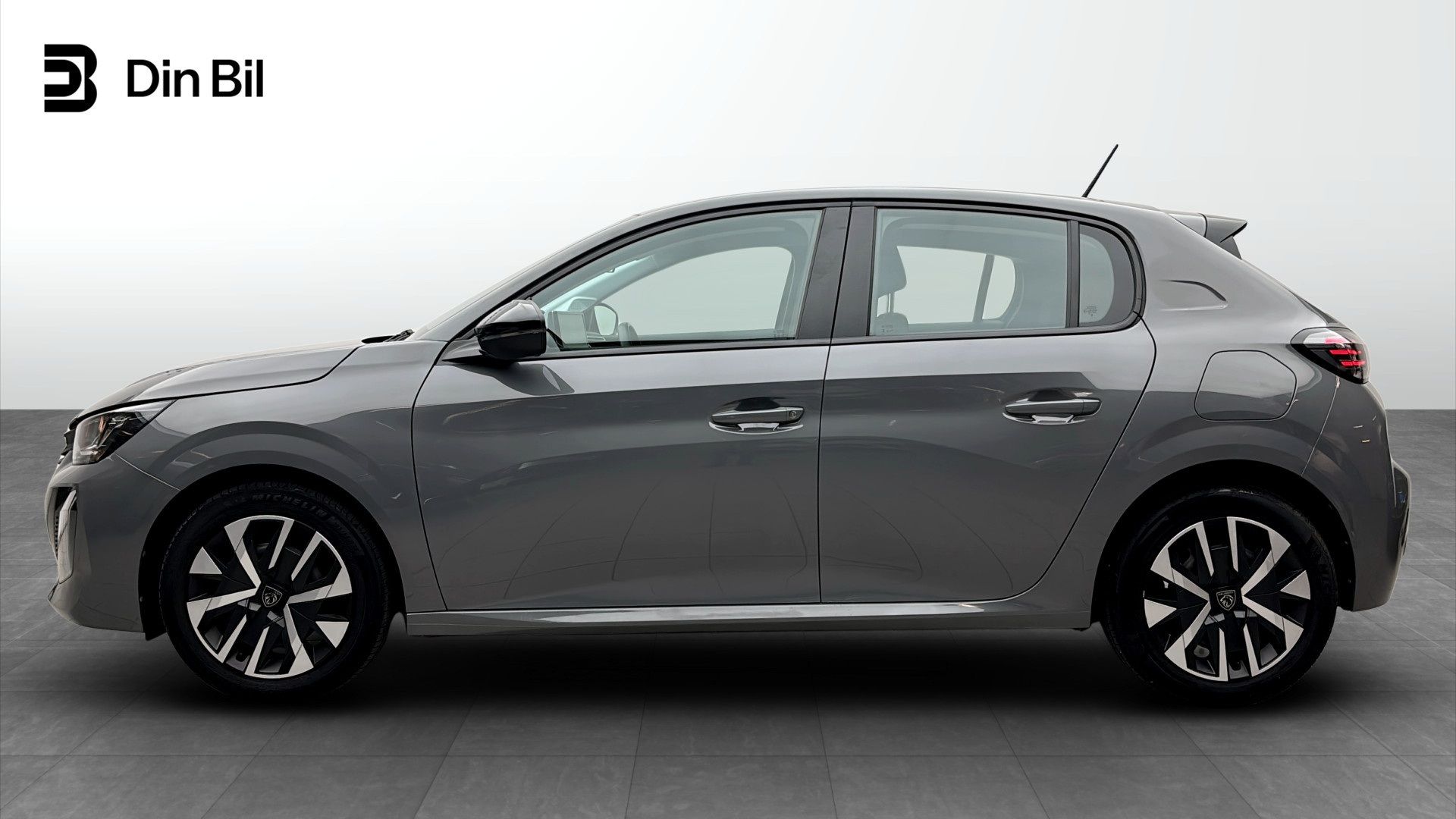 Peugeot 208 1.2 PureTech 75 Manuell 2024, bild 2/10