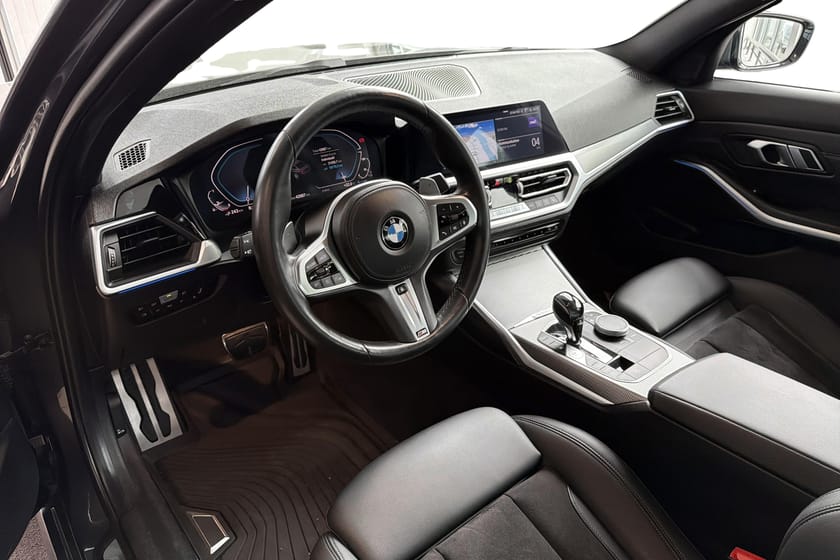 Bild 5 av BMW 330e Sedan Steptronic M-Sport / V-Hjul