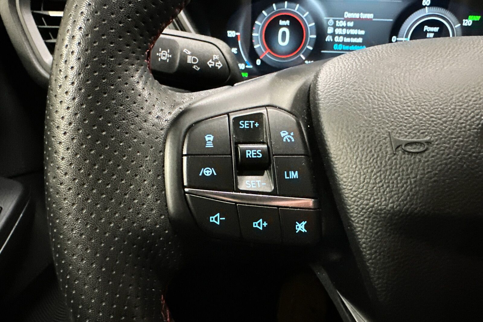 Ford Kuga Hybrid AWD bilde 22