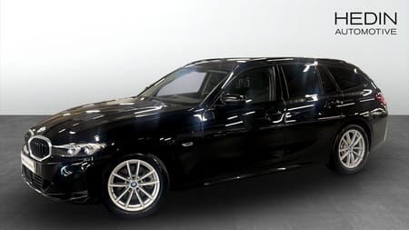 BMW 330e xDrive Touring