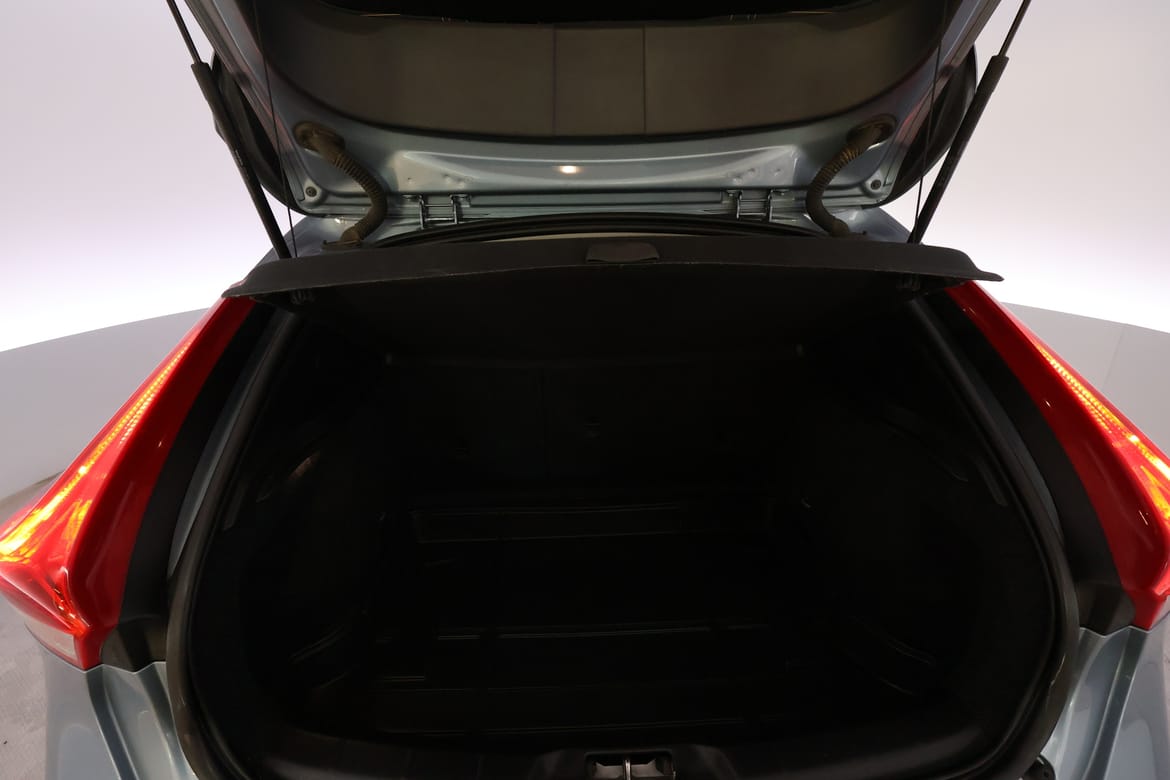 Volvo V40 2018 - miniatyr 12