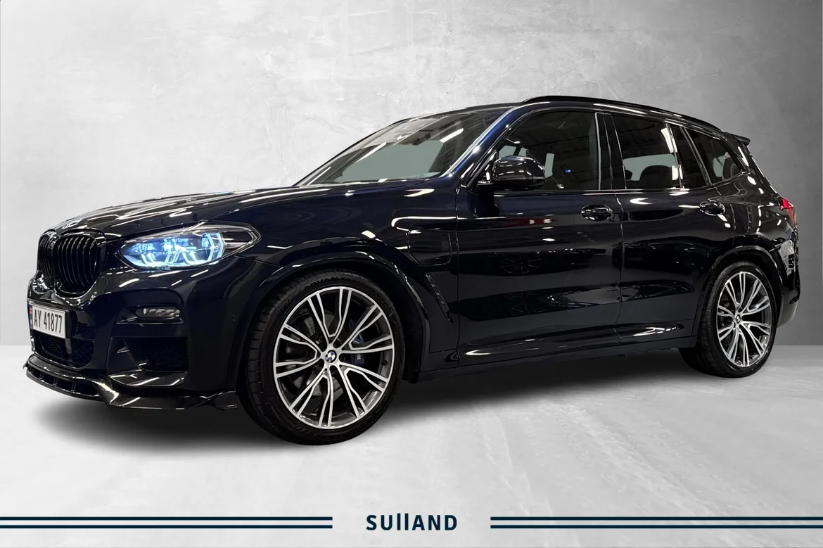 Bilde av BMW X3 xDrive30e