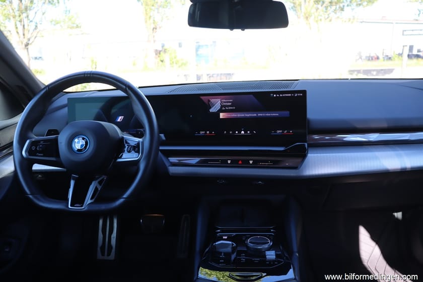 Bild 5 av BMW 530e 530 Plug-In Hybrid 299hk Aut M-sport Momsbil Navi Drag 1 Ägare
