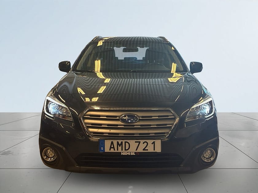 Bild 2 av Subaru Outback 2.5 4WD Euro 6 Drag/Värmare/Kamera/Sov-däck/Kamkedja